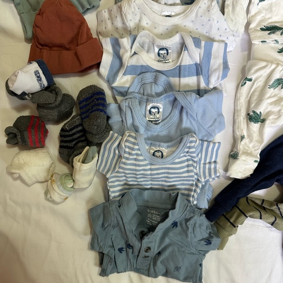 NB Carters Gerber Baby Clothing bundle with Stripes and Patterns - Picture 2 of 10